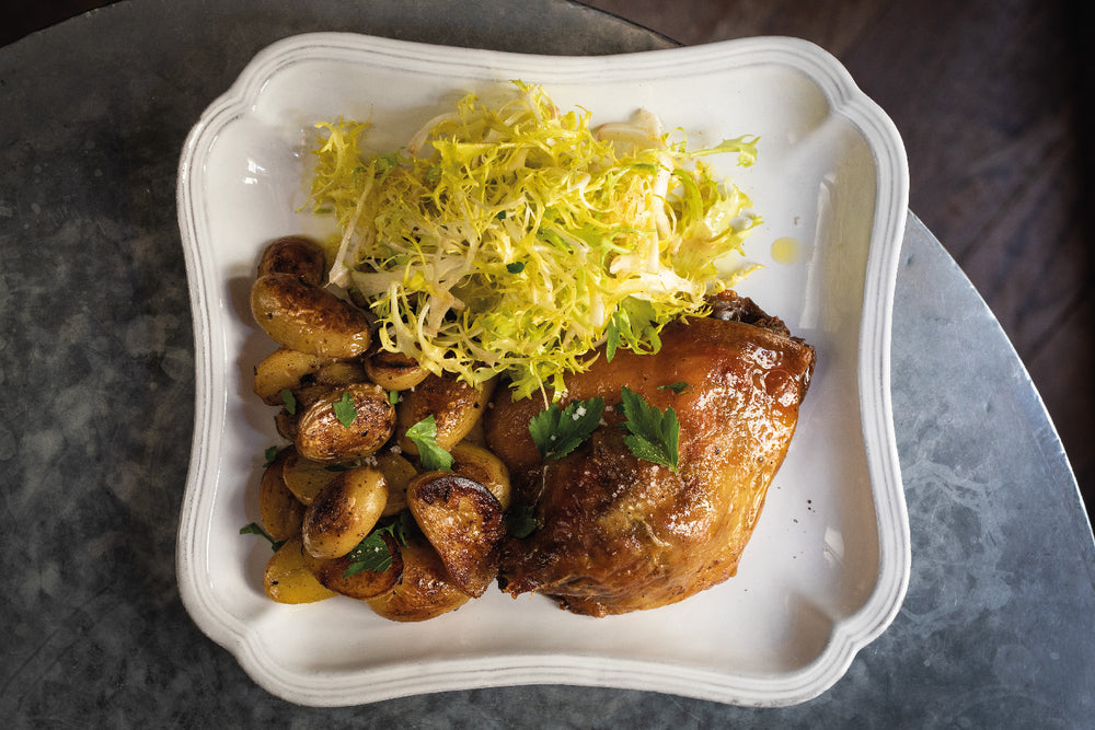 Confit de canard & pommes grenaille confites
